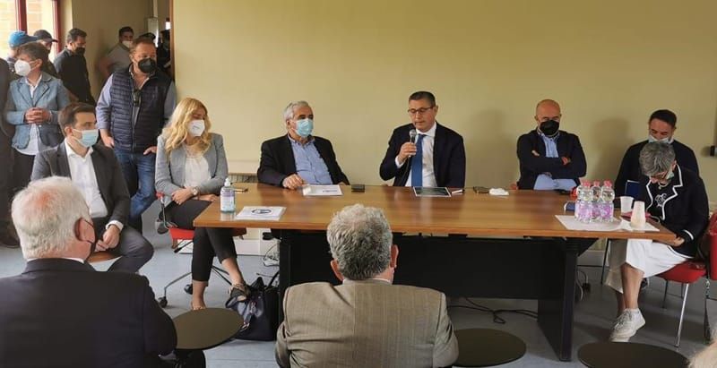tavolo convegno Morfasso